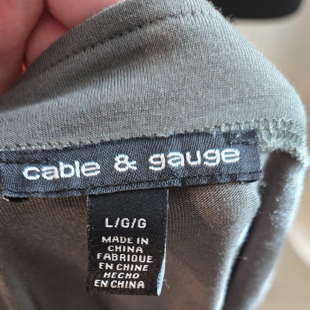 Cable & Gauge - Large Blouse - Green - EUC - Picture 3 of 3